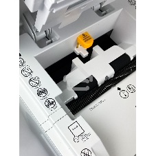 Шредер Heleos АП37-5 белый/белый с автоподачей (секр.P-5) фрагменты 220лист. 37лтр. скрепки скобы пл.карты