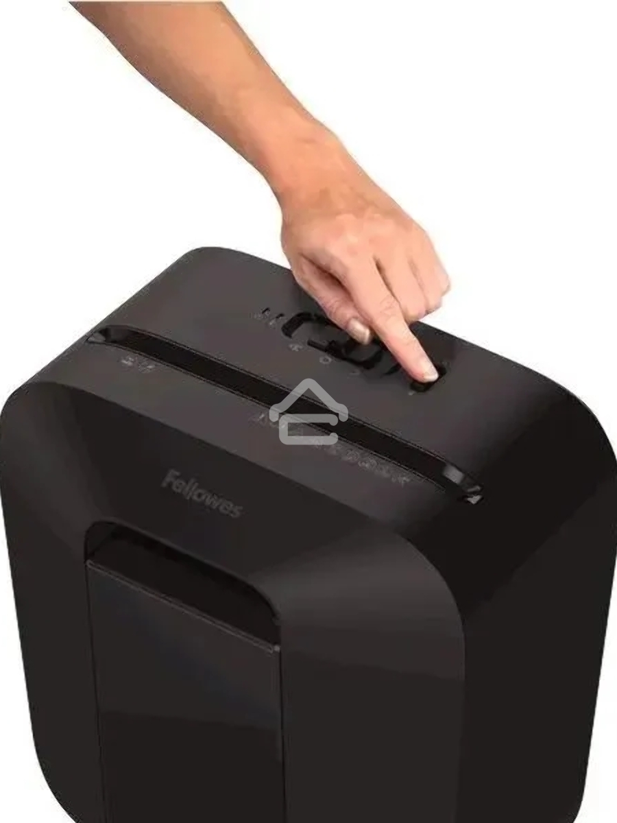 Шредер Fellowes PowerShred LX25 черный (секр.P-4)/перекрестный/6лист./11.5лтр./скрепки/скобы/пл.карты