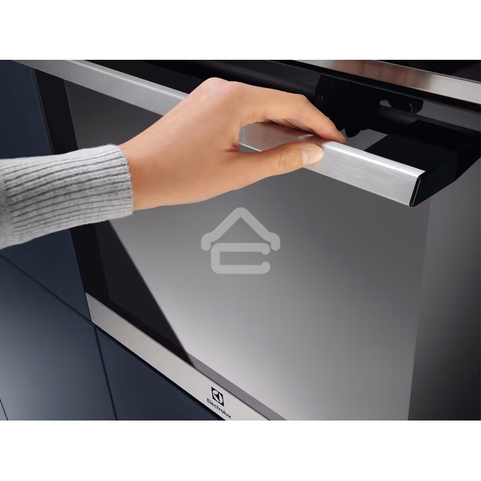 Духовой шкаф Электрический Electrolux COE7P31X2 черный/серебристый