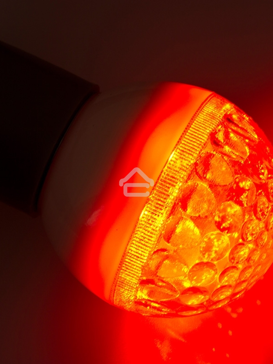 Лампа шар e27 9 LED  Ø50мм красная