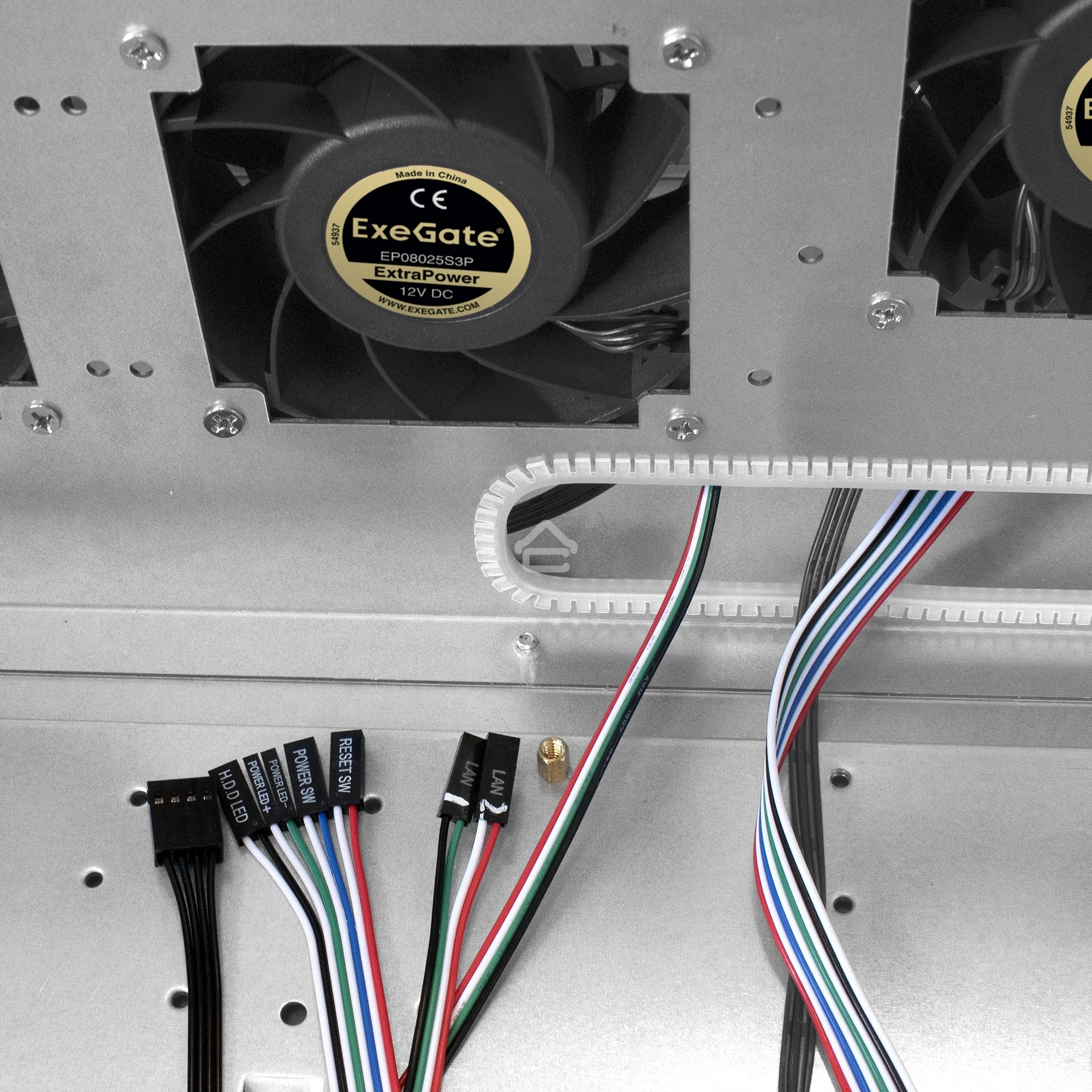 Серверный корпус ExeGate Pro 4U660-HS24 (RM 19