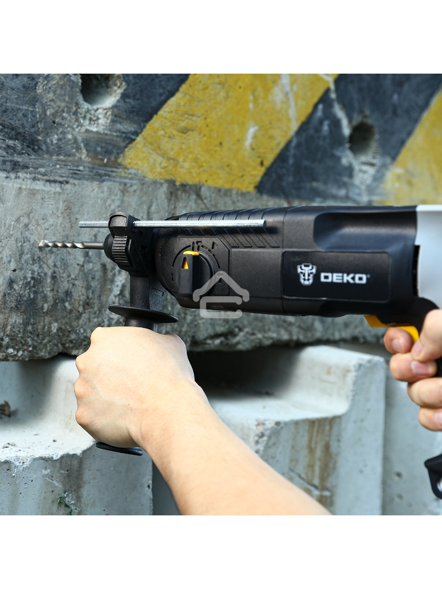 Перфоратор Deko DKH850W патрон:SDS-plus