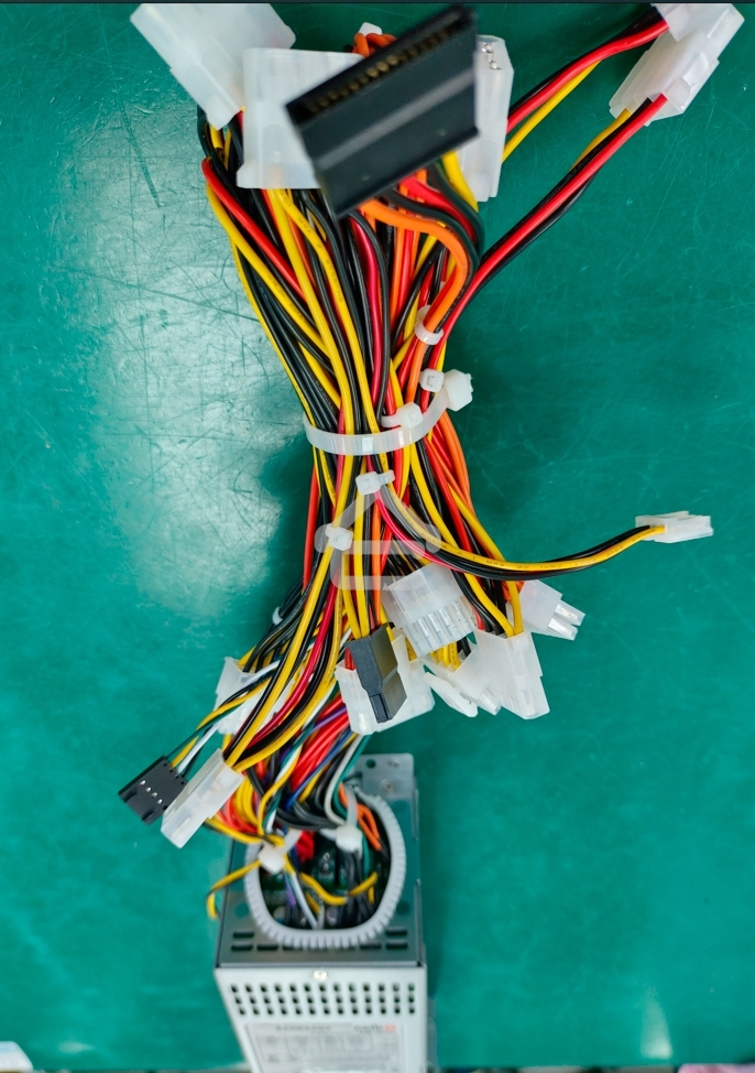 Блок питания серверный Server power supply Qdion Model R2A-DV1200-N P/N:99RADV1200I1170310 2U Redundant 1200W Efficiency 91+, Cable connector: C14