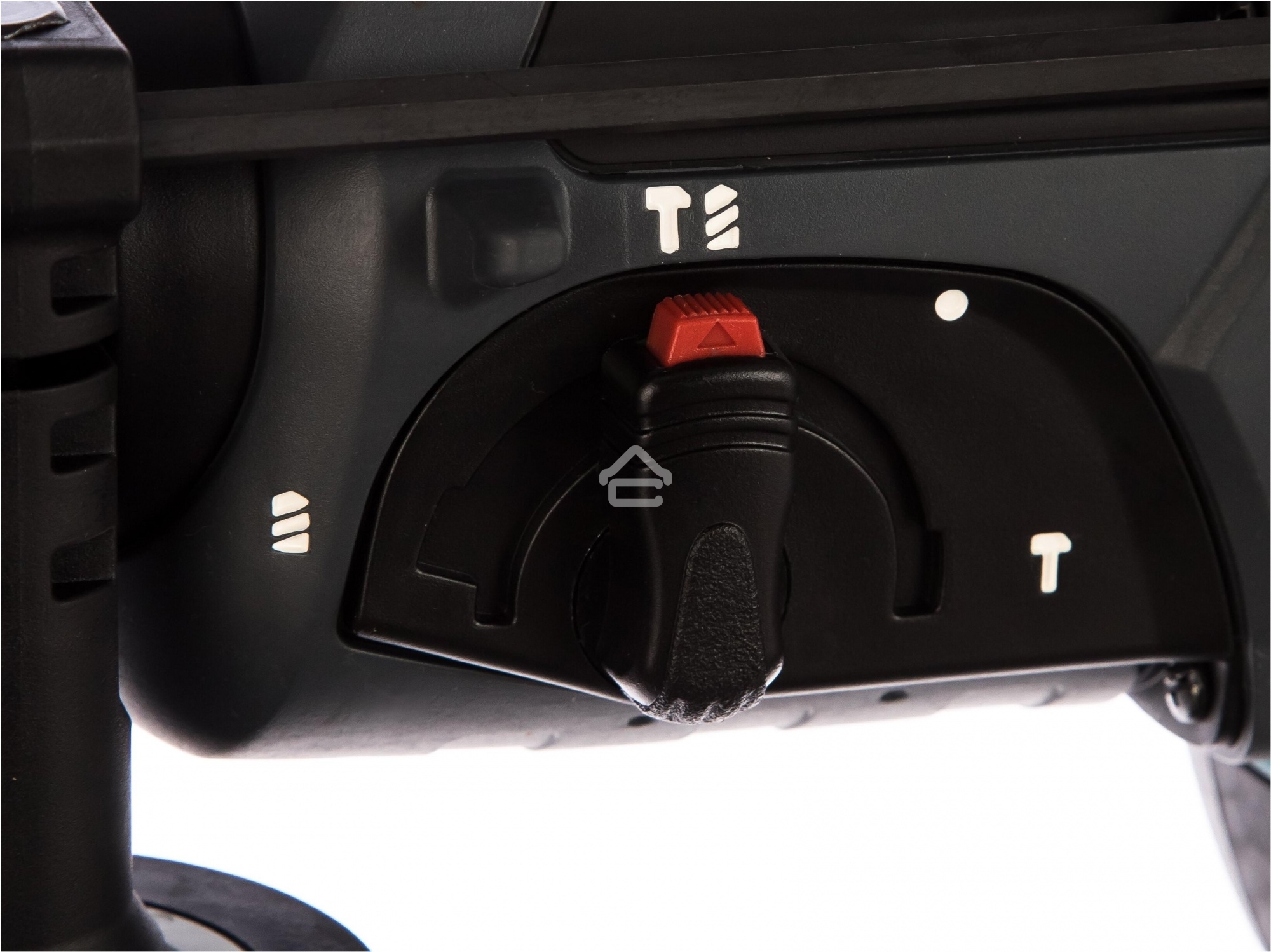 Перфоратор Makita DHR202Z аккумуляторный SDS+ DHR202Z 18В,Li-ion,3реж,1.9Дж,0-4000у\м,3.5кг,чем,подсв,б\акк и з\у,совмест с 4А·ч Li-ion