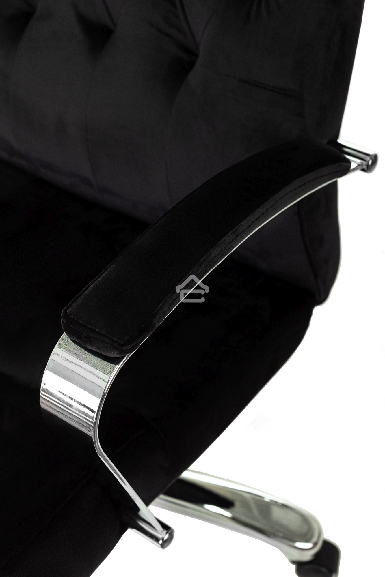 Кресло руководителя Бюрократ T-9928SL Fabric черный Italia Black, крестов. металл хром