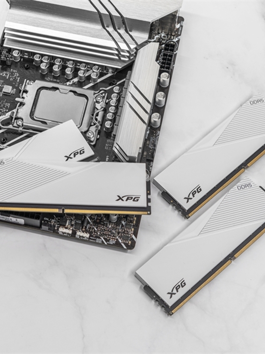 Оперативная память XPG Lancer, DDR5, 64GB (2x32GB), 6400MHz, CL32, DIMM, с радиаторами, белый