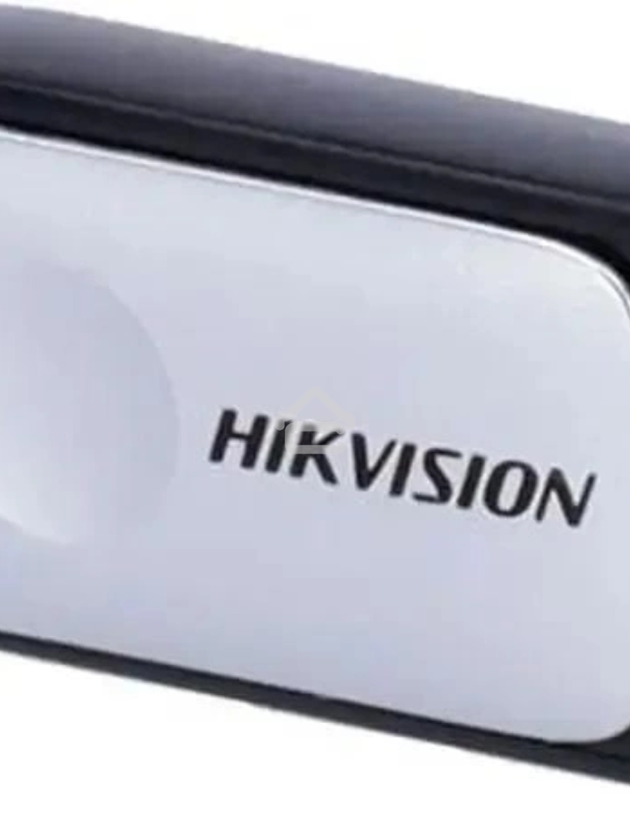 Флеш диск Hikvision 32GB M210S HS-USB-M210S 32G U3 BLACK USB3.0 черный/белый