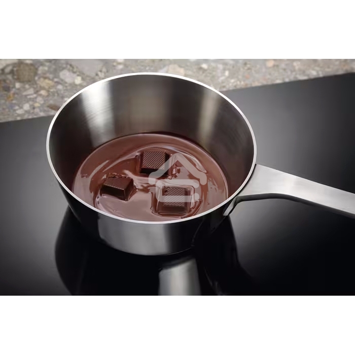 Индукционная варочная панель Electrolux EIB60420CK черный