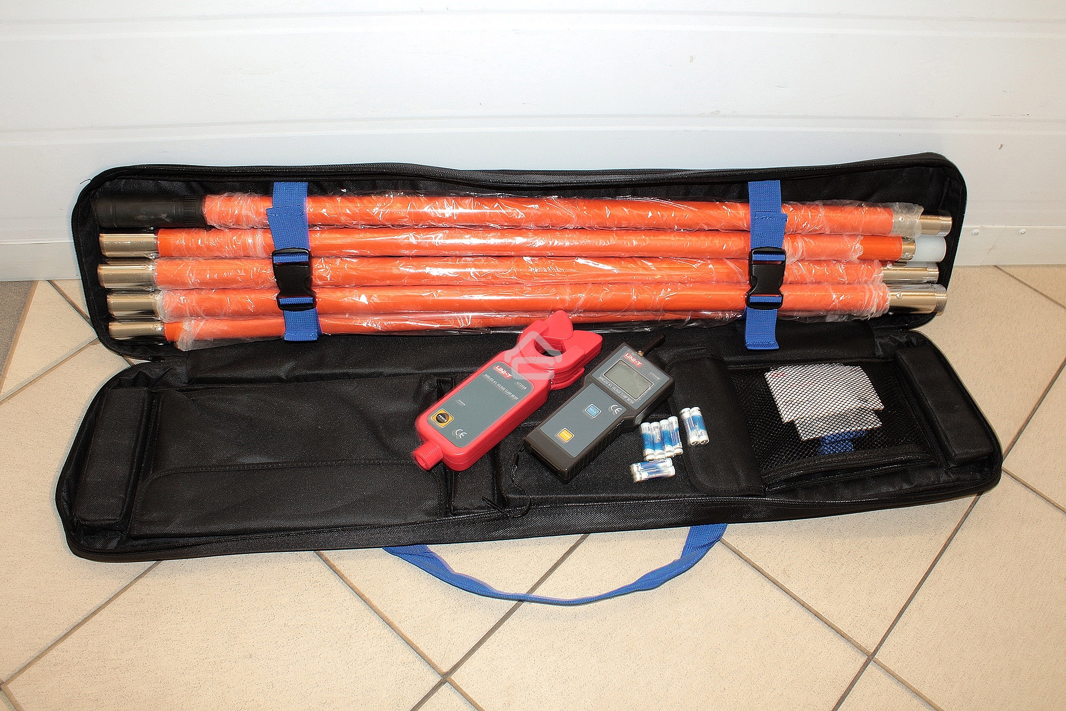 Токоизмерительные клещи UNI-T UT255B