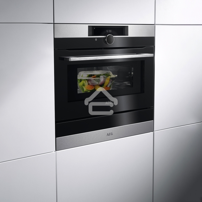 Встраиваемая электрическая духовка AEG KMK968000M