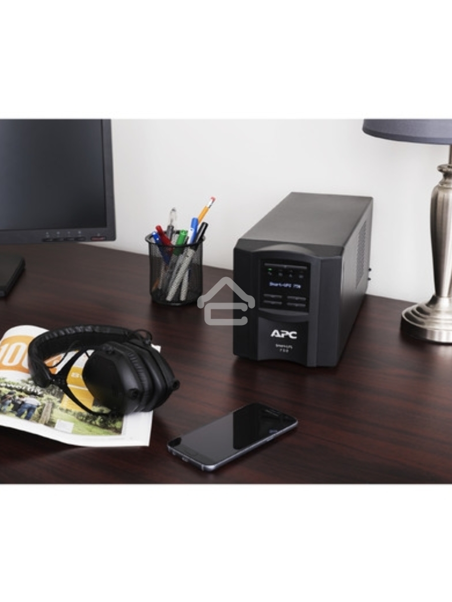 Источник бесперебойного питания APC Smart-UPS SMT750IC 500Вт 750ВА черный
