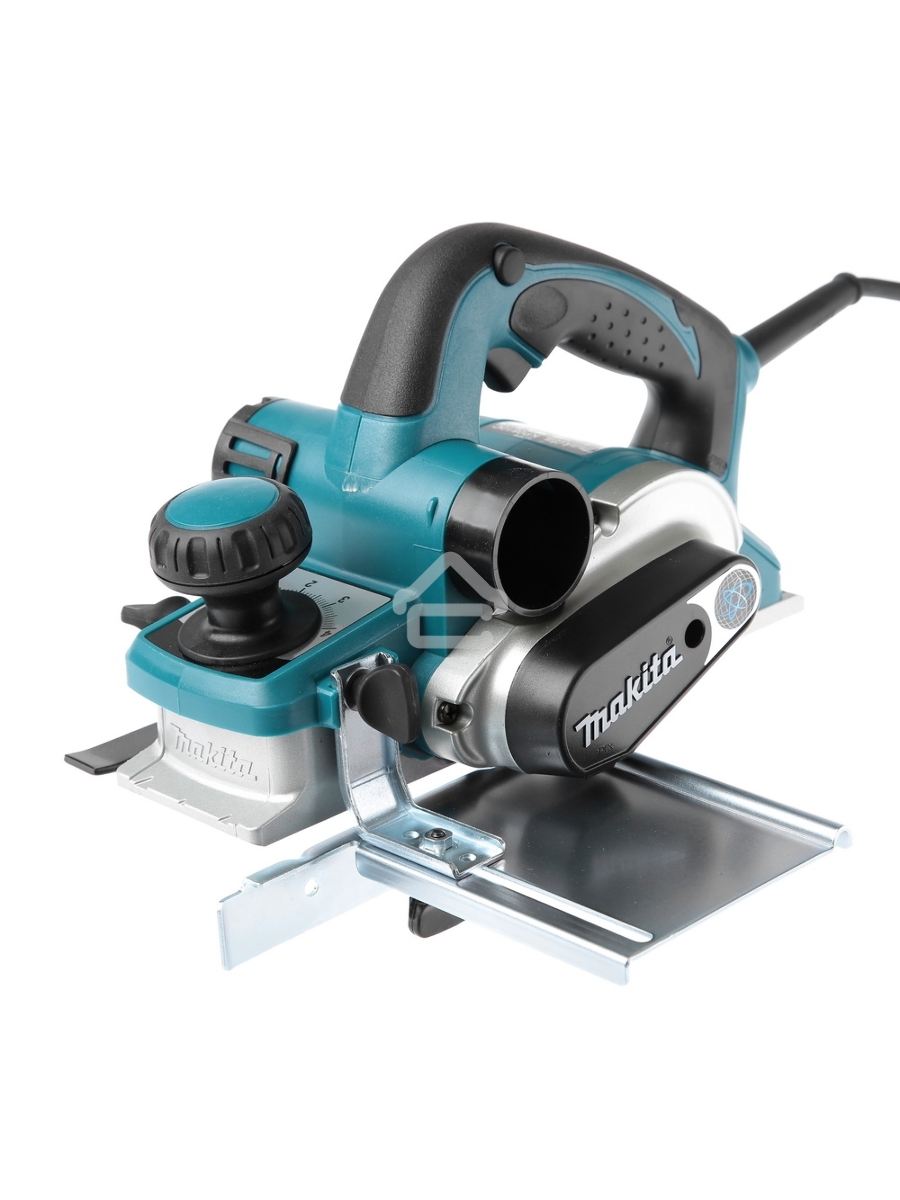 Рубанок Makita KP0810C Рубанок,{1050Вт,12000об\м,ширина-82мм,глуб-4мм,3.2кг,кор,парал упор}