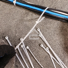 Хомут-стяжка кабельная нейлоновая Rexant 300 x 3,6 мм, белая, упаковка 100 шт.