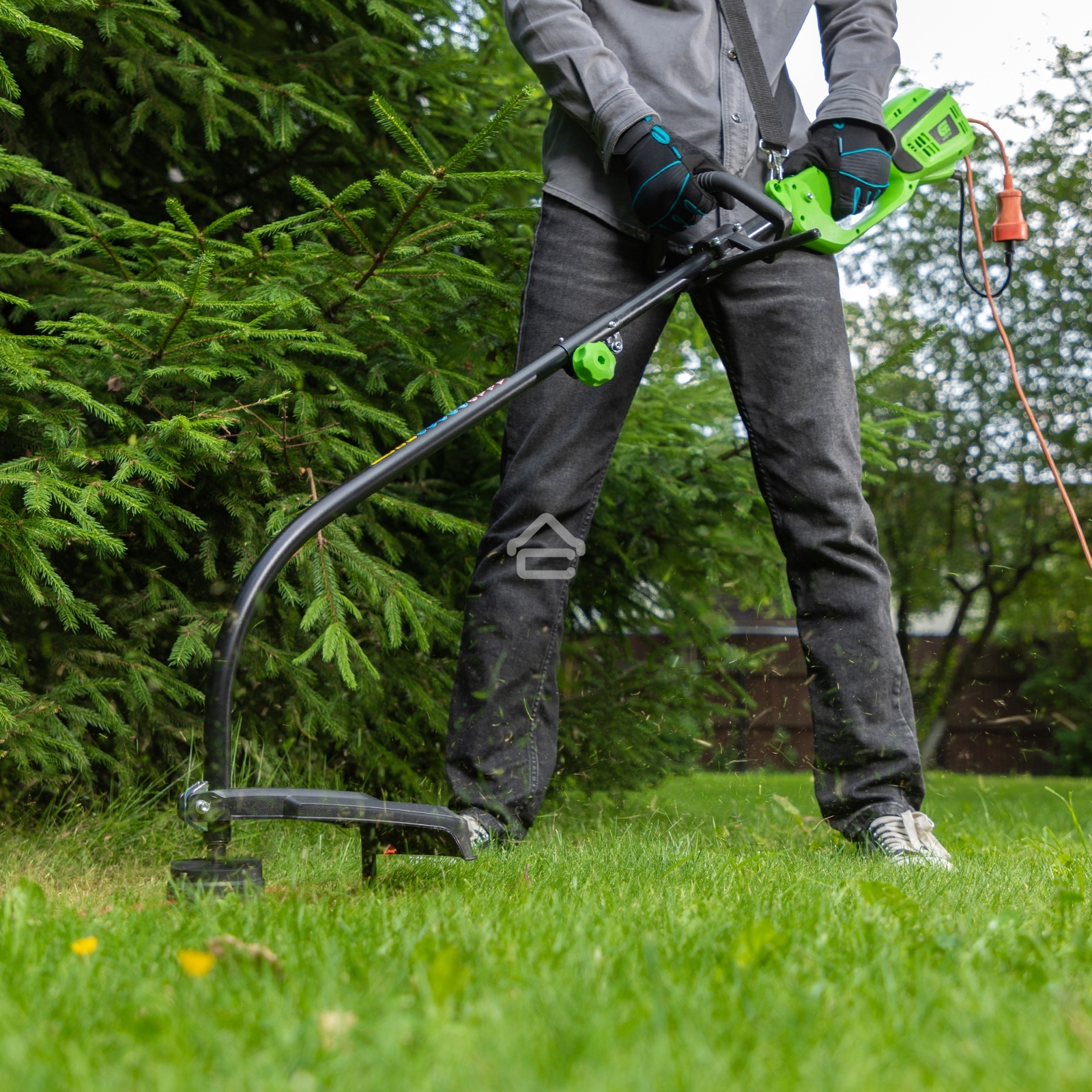 Триммер электрический Сибртех ЭКИ-1100, 1100 Вт, 350 мм, разборная штанга,катушка