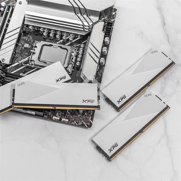 Оперативная память XPG Lancer, DDR5, 32GB (2x16GB), 6400MHz, CL32, DIMM, с радиаторами, белый