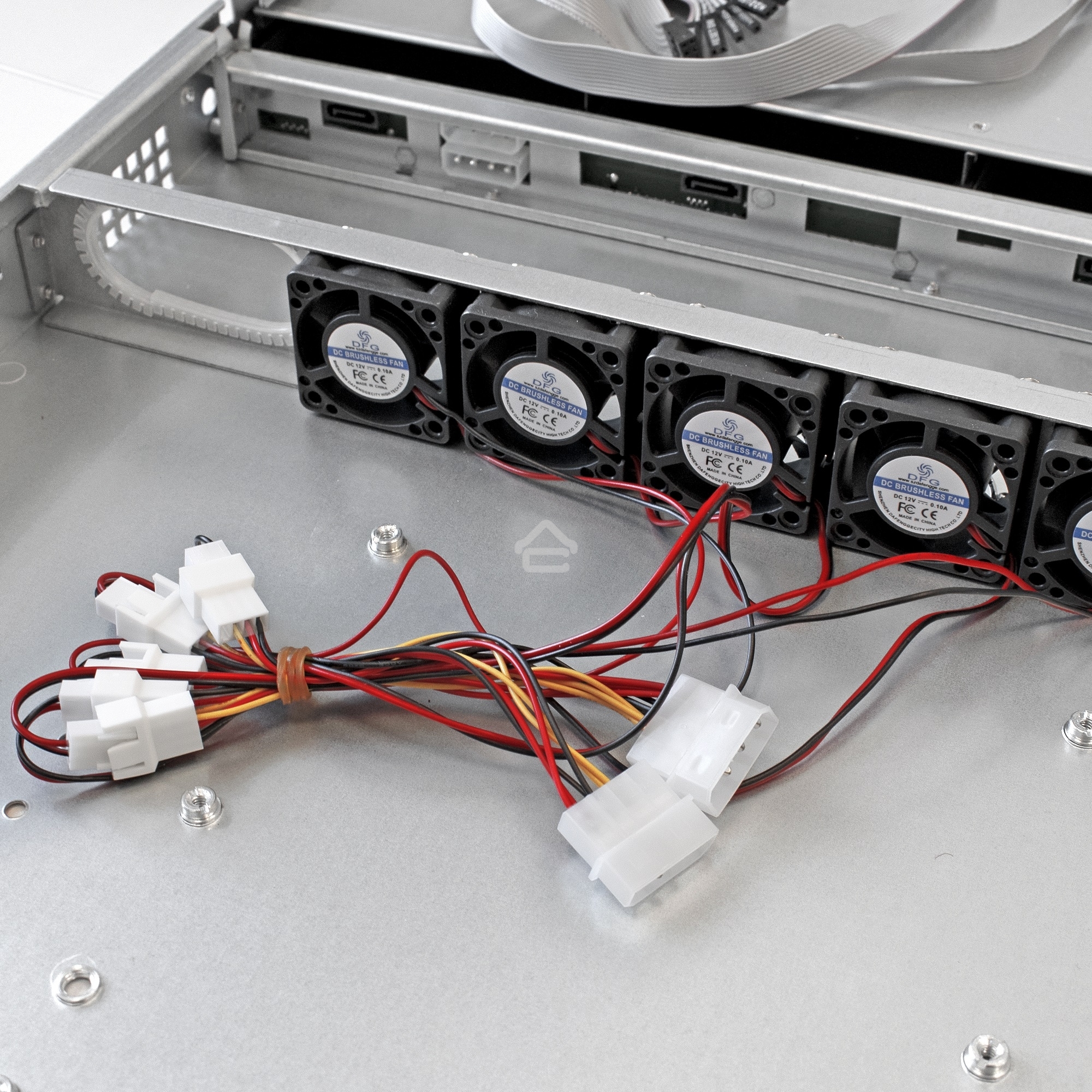 Серверный корпус ExeGate Pro EX293175RUS 1U660-HS04 (RM 19