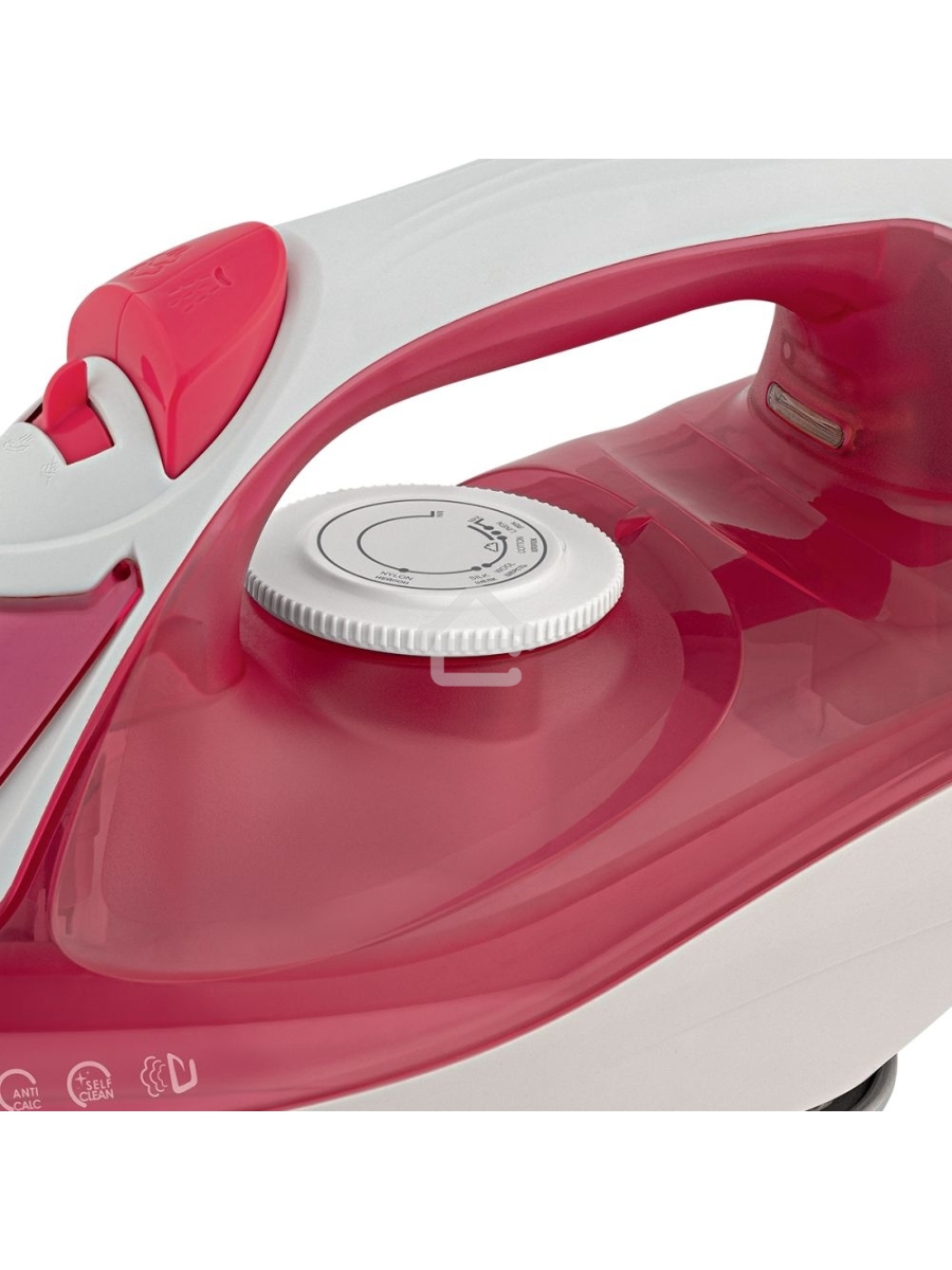 Утюг Scarlett SC-SI30K56 (розовый)Мощность, Вт: 2400; Световой индикатор работы: Да; Регулируемый пар до г/мин: 35; Паровой удар до г/мин: 140; Резервуар для воды, мл: 280; Функция разбрызгивания воды: Да; Терморегулятор: Да; Вертикальное отпаривание: Да;