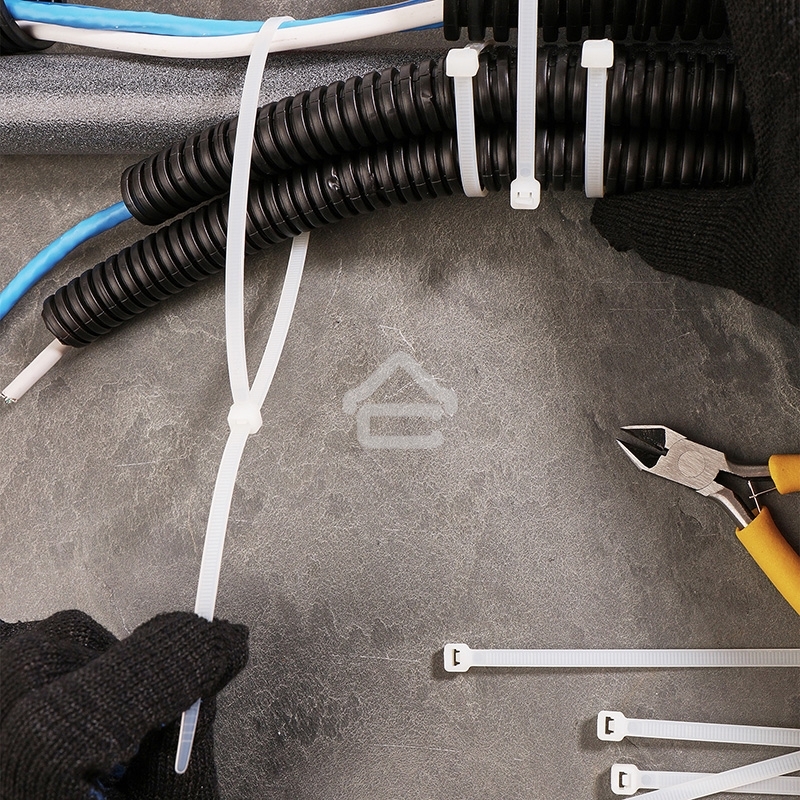 Хомут-стяжка кабельная нейлоновая Rexant 500 x 4,8 мм, белая, упаковка 100 шт.