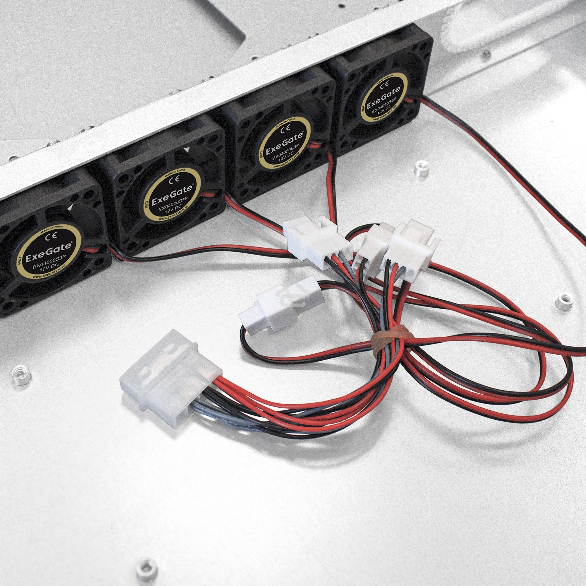 Серверный корпус ExeGate Pro 1U550-04 (RM 19