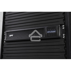 Источник бесперебойного питания APC Smart-UPS SMT2200RMI2UC 1000Вт 1500ВА черный