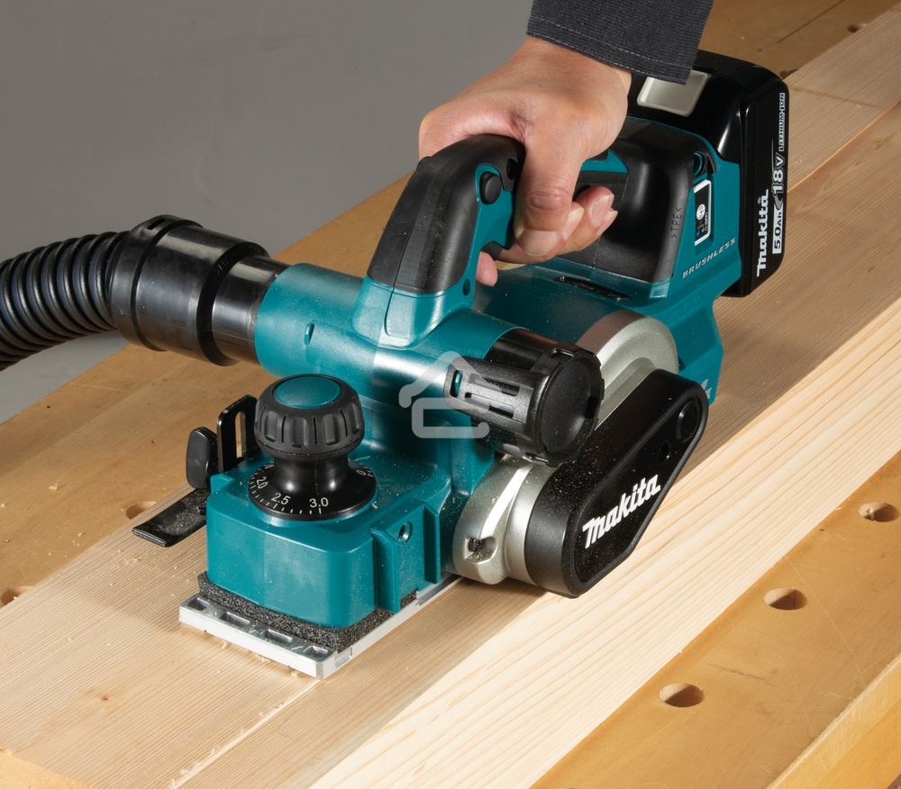 Рубанок Makita DKP181ZU 82мм 12000об/мин