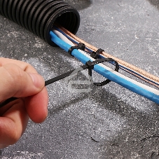 Хомут-стяжка кабельная нейлоновая Rexant 200 x3,6 мм, черная, упаковка 100 шт.