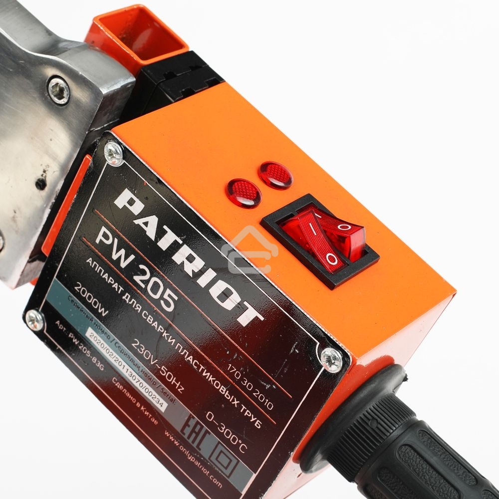 Сварочное оборудование, Инверторы PATRIOT PW 205 170302010 Аппарат для сварки пластиковых труб PATRIOT, 2000W, 6 насадок, резак для труб, перчатки, рулетка, кейс металл.