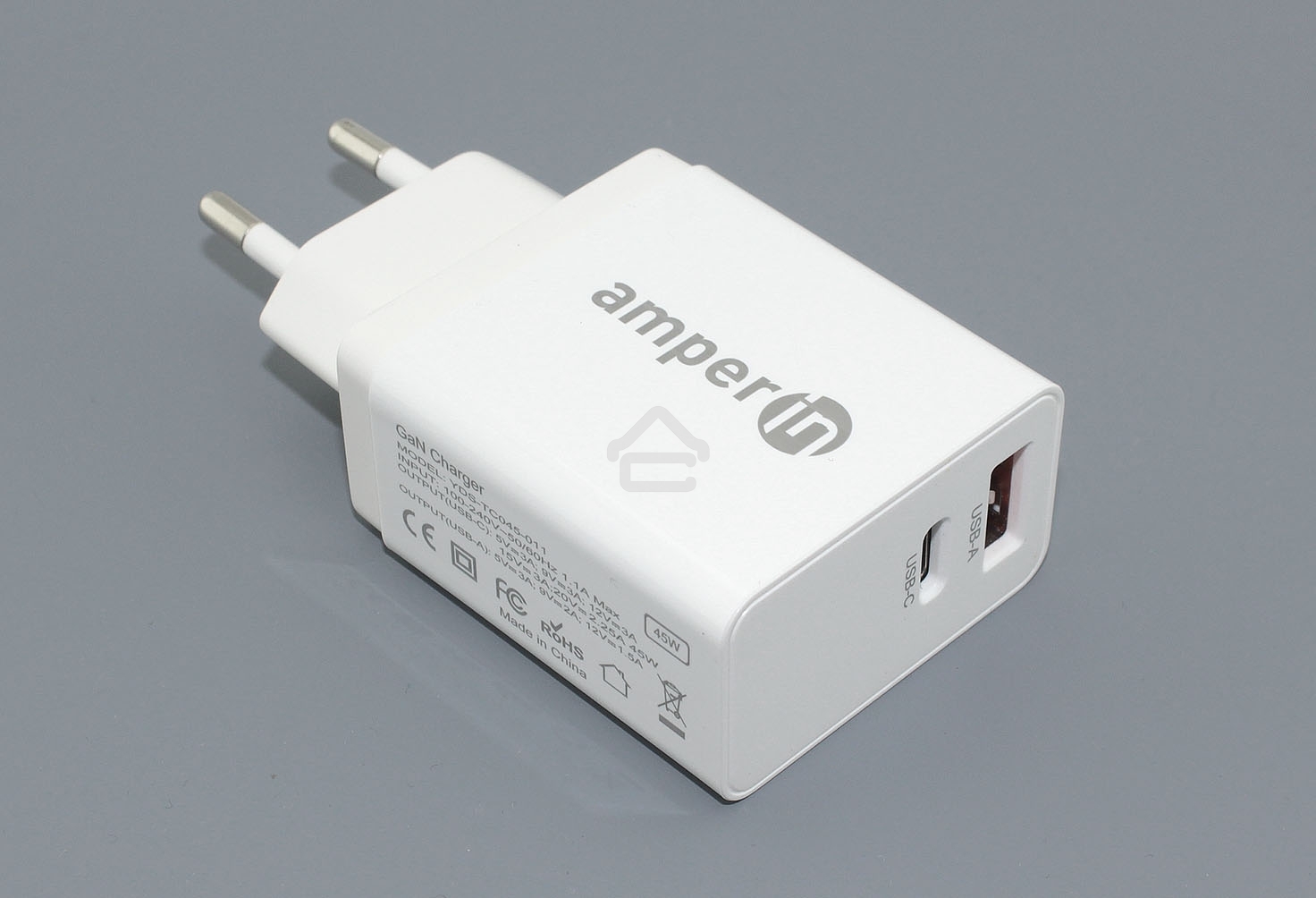 Блок питания (сетевой адаптер) Amperin USB-A, USB-C (YDS-TC045-011PK) 45W, белый