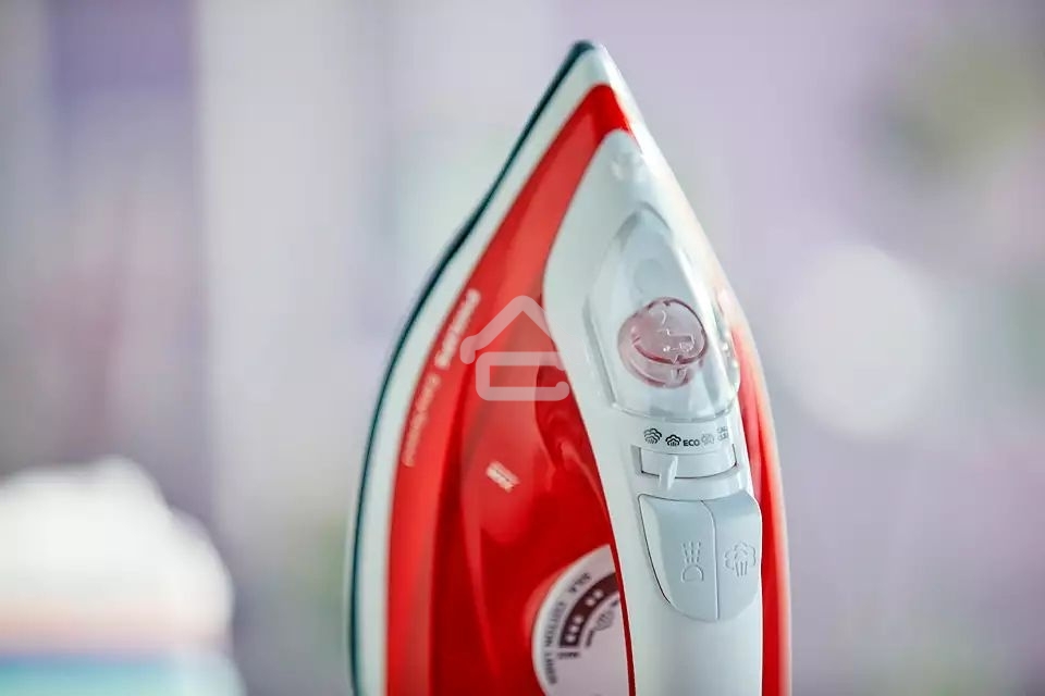Утюг Philips GC1742/40 2000Вт красный