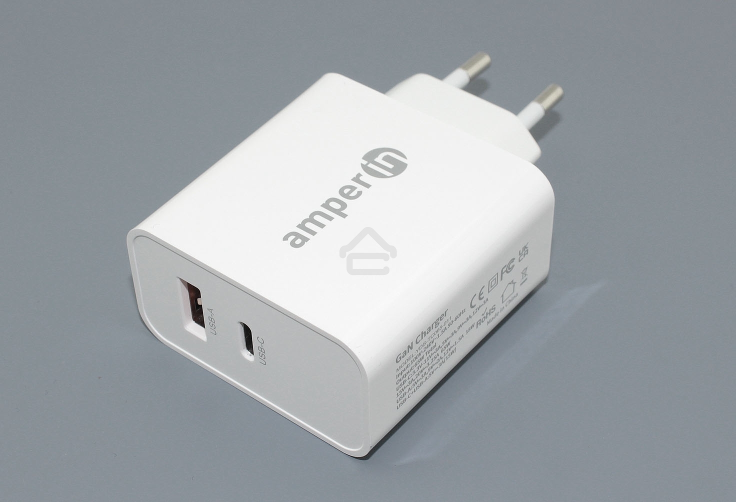 Блок питания (сетевой адаптер) Amperin USB-C (YDS-TC065-011PK) 65W, белый