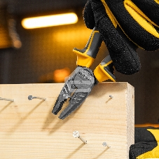 Плоскогубцы комбинированные 165 мм, трехкомпонентные рукоятки Denzel