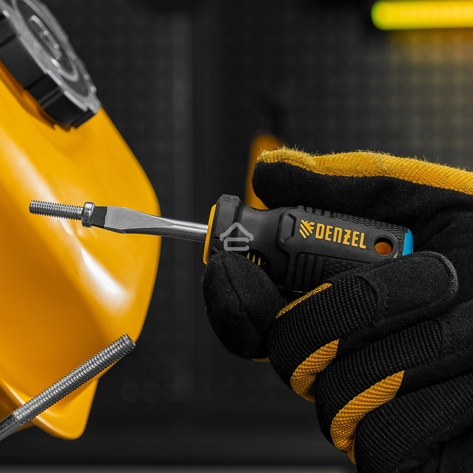 Отвертка SL6x38 мм, CrV, трехкомпонентная рукоятка Denzel