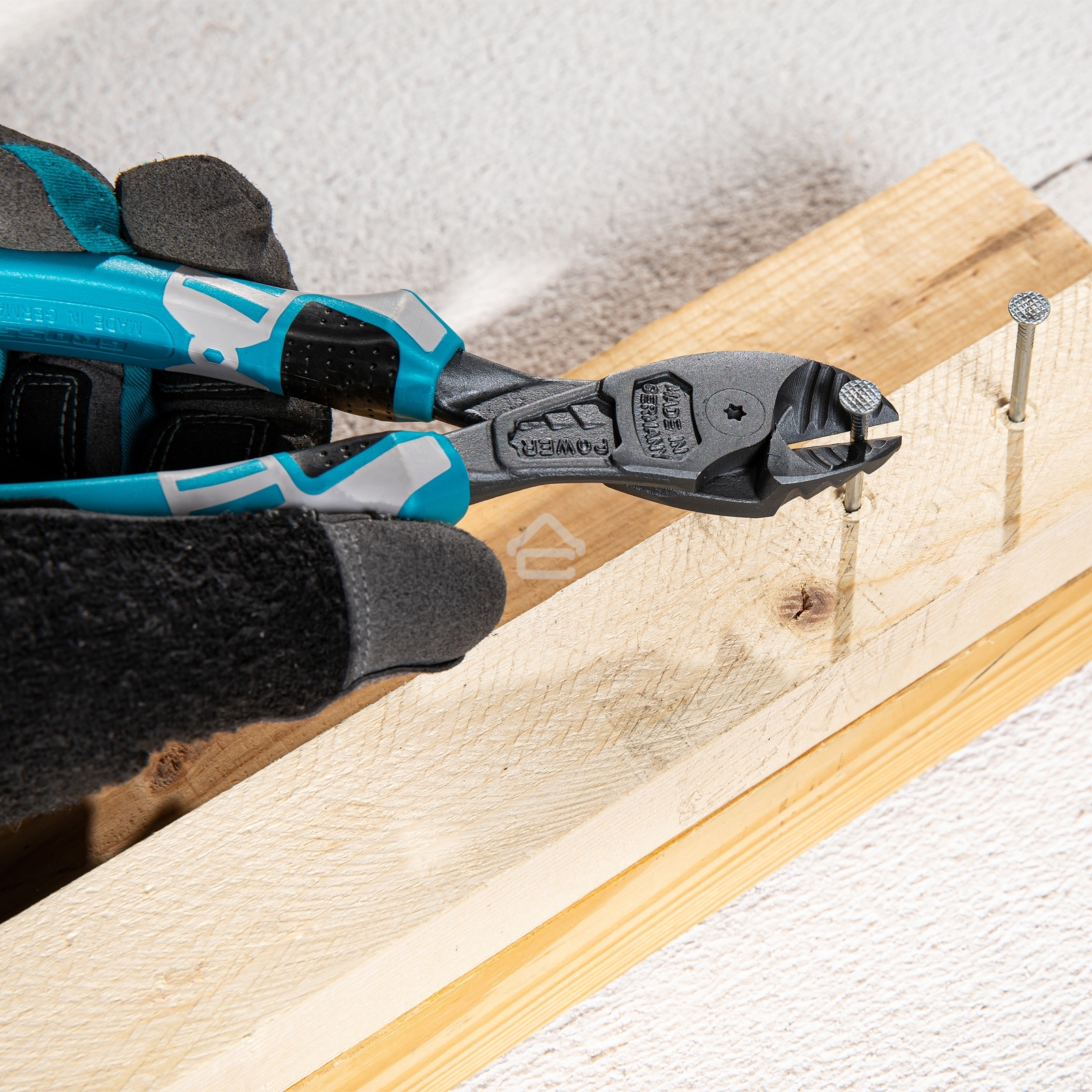 Бокорезы Gross 180 мм, усиленные, трехкомпонентные рукоятки