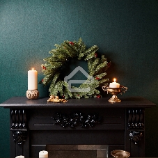 Еловый венок с ягодами Neon-night Ø 45 см, литой