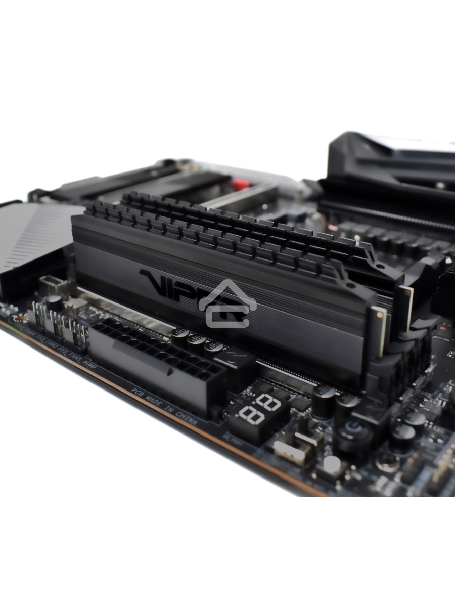 Оперативная память Patriot Viper 4 Blackout, DDR4, 8GB (2x4 GB), 3000 MHz, CL16, DIMM, радиатор, черный