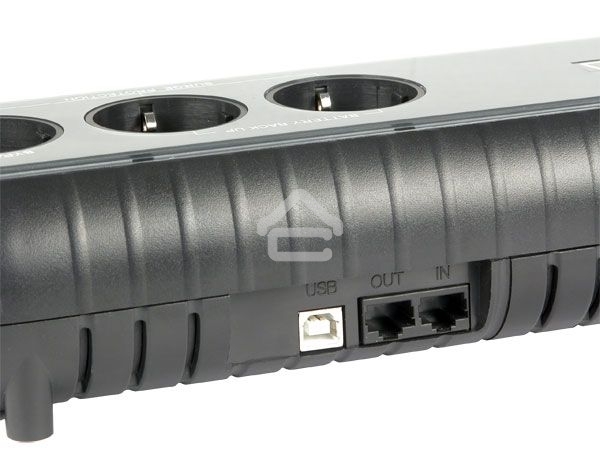 Источник бесперебойного питания Powercom WOW 700U 350Вт 700ВА черный
