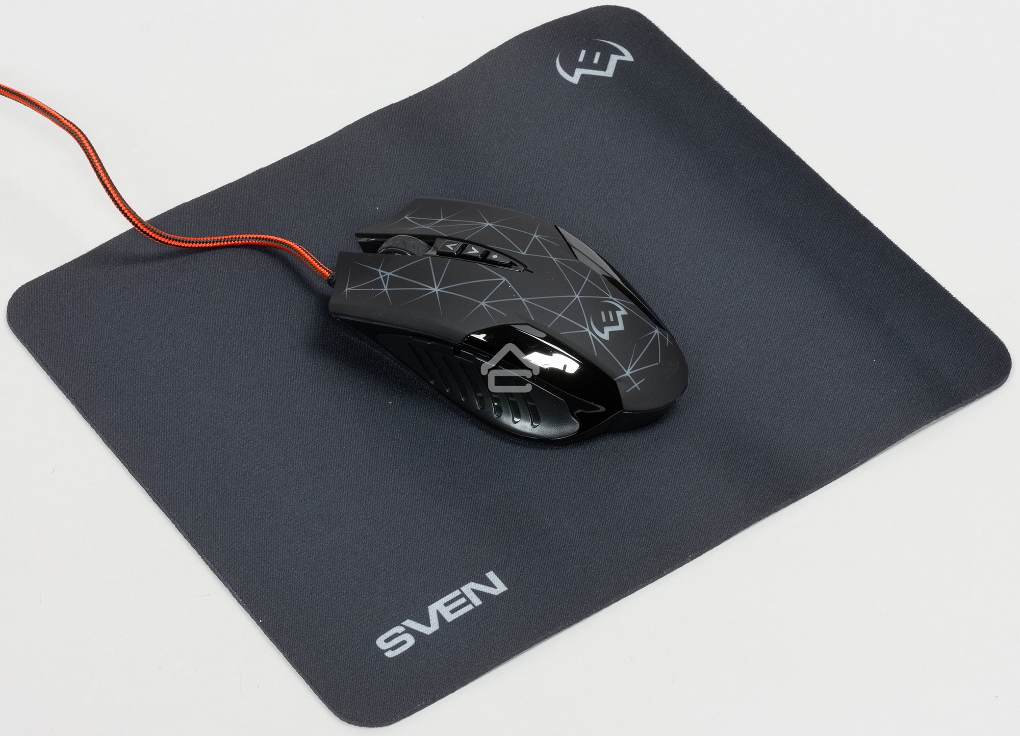 Игровой набор SVEN GS-4300 клавиатура+мышь+гарнитура+коврик