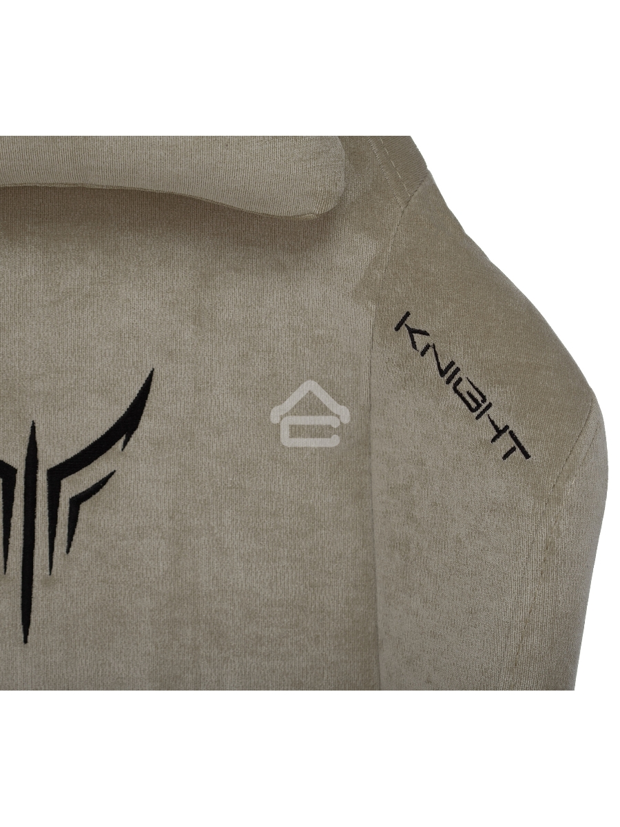 Кресло игровое Knight N1 Fabric бежевый Light-21, с подголов. крестовина металл