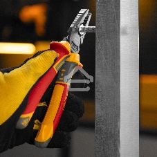 Плоскогубцы комбинированные, диэлектрические трехкомпонентные рукоятки до 1000 В, 180 мм Denzel