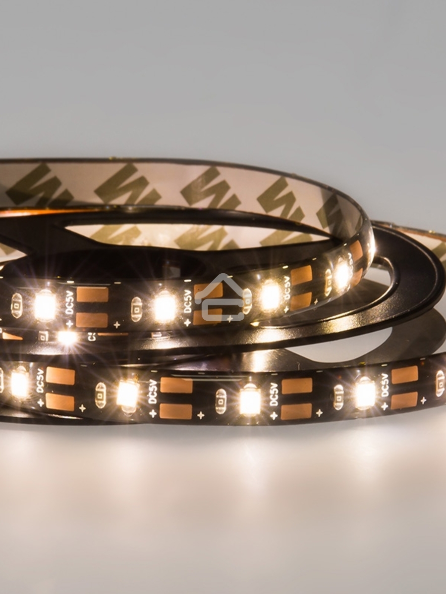 Лента LED с USB коннектором 5 В, 8 мм, IP65, SMD 2835, 60 LED/m, цвет свечения теплый белый (3000 K)