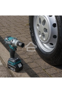 Гайковерт акк MAKITA DTW285Z  18В, Li-ion, 0-1800\2600\3500у\м, 280Нм, квадр1\2