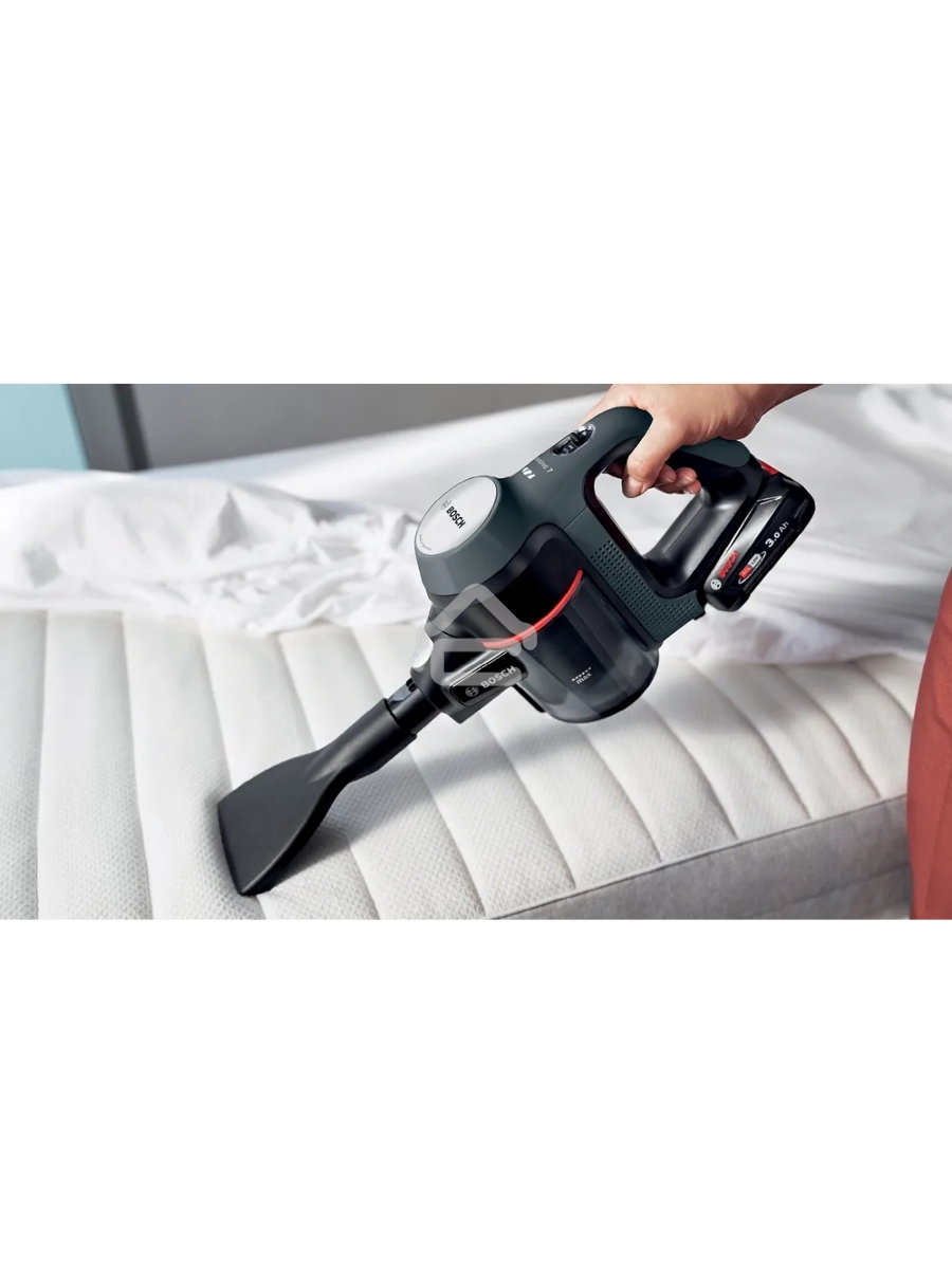 Пылесос вертикальный Bosch BBS712A черный, безмешковый, емкость пылесборника 0.3 л, сухая уборка, фильтр PureAir