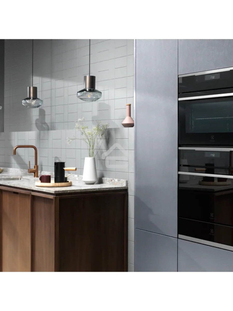 Встраиваемая электрическая духовка Electrolux KOAAS31WX