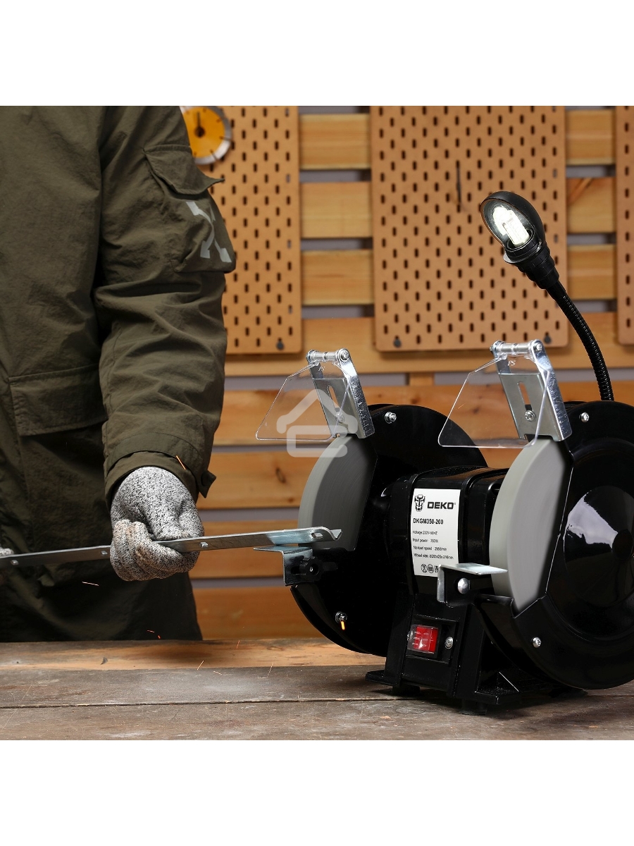 Станок заточной Deko DKGM400-200 400W (063-4324)