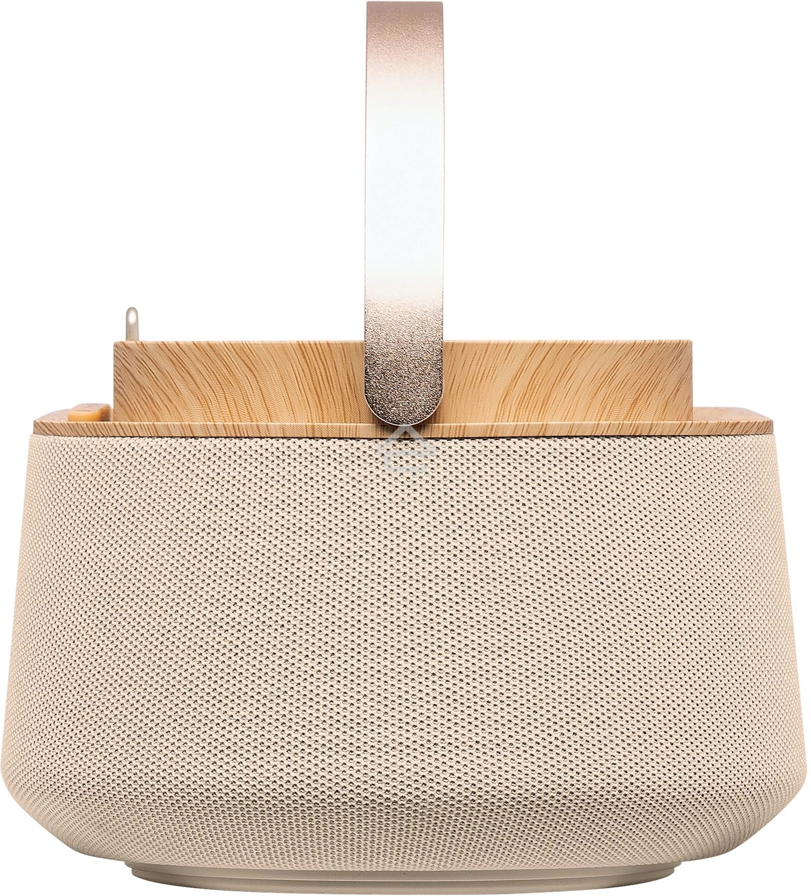 Колонка портативная BBK BTA2010 бежевый 10W 1.0 BT 10м 1800mAh (BTA2010 (BG))