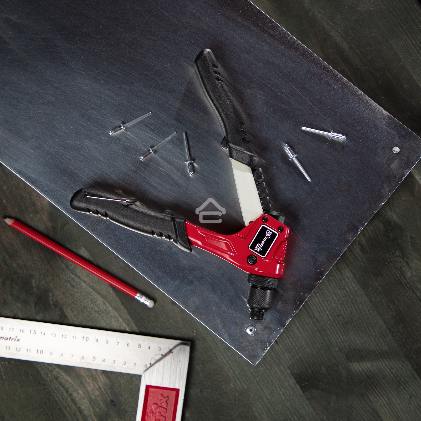 Заклепочник ручной Matrix, литой, 200 мм, заклепки 2,4-3,2-4,0-4,8 мм, PRO