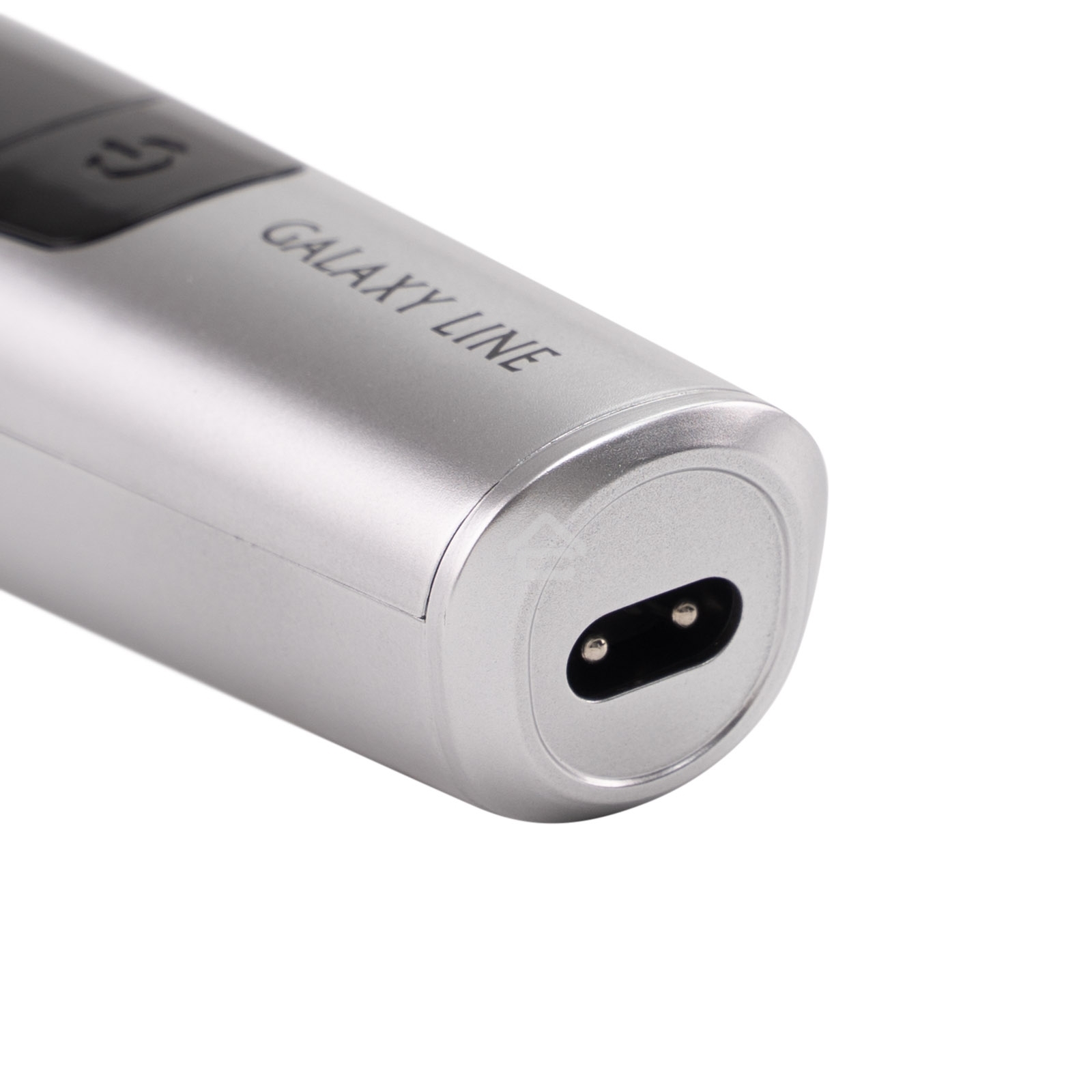 Набор для стрижки Galaxy Line GL 4161, серебристый с черным, время непрерывной работы до 1,5 ч, 2 скорости работы, лезвия из нержавеющей стали, ширина лезвия 39 мм, индикатор заряда аккумулятора в процентах, 4 насадки-расчески (3, 6, 9, 12 мм), USB зарядк