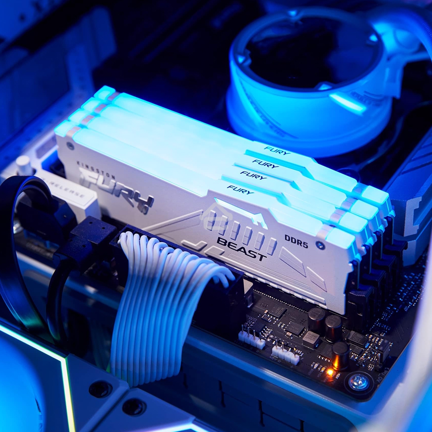 Оперативная память Kingston Fury Beast, DDR5, 64GB (2x32GB), 6000MHz, CL30, DIMM, с радиатором, RGB, белый