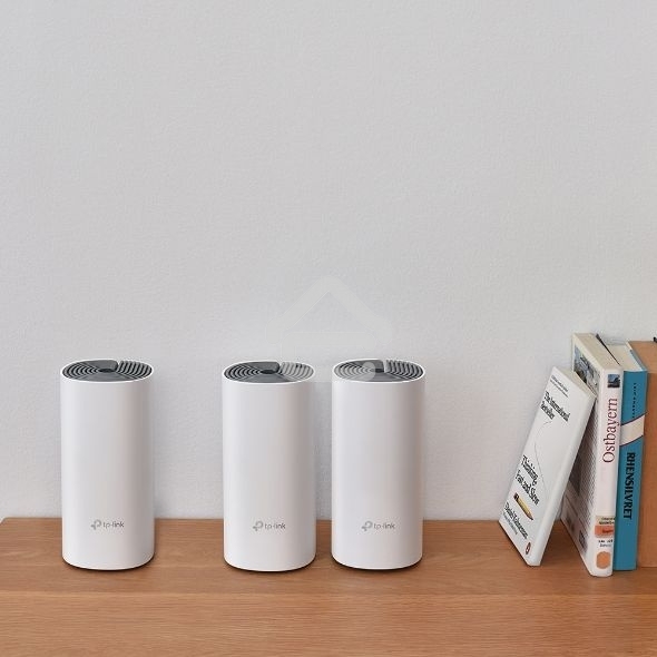 Домашняя Mesh Wi-Fi система TP-Link Deco E4 (3-Pack), 1167Мбит/с (5 ГГц: до 867 Мбит/с + 2,4 ГГц: до 300 Мбит/с), 2 порта 100 Мбит/с, 2 встроенные антенны на каждом модуле Deco