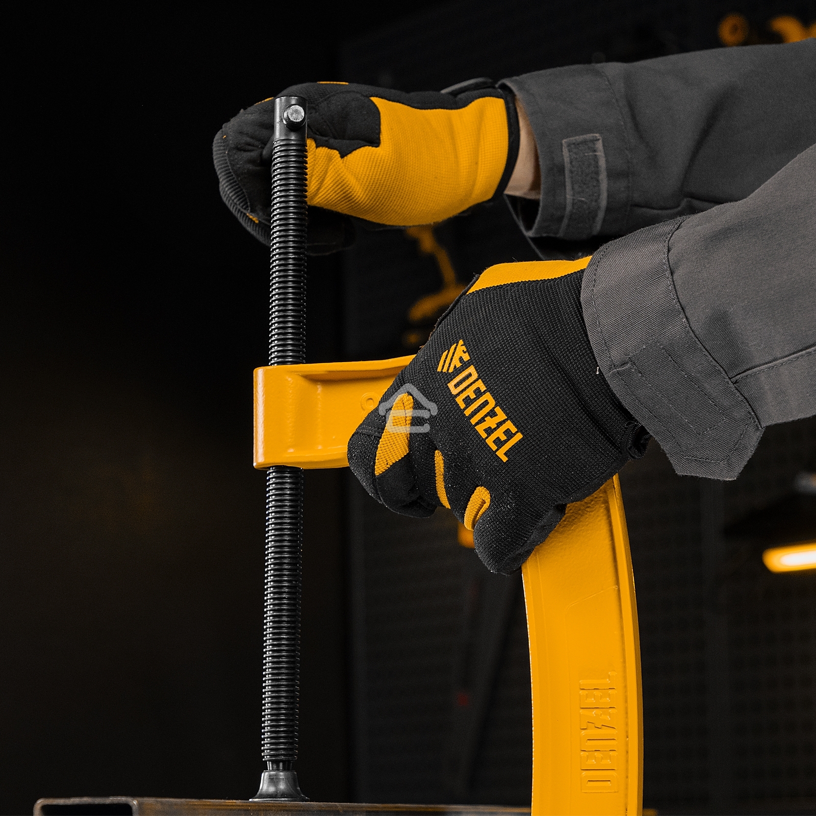 Струбцина Denzel G-образная, усиленная, 200 мм